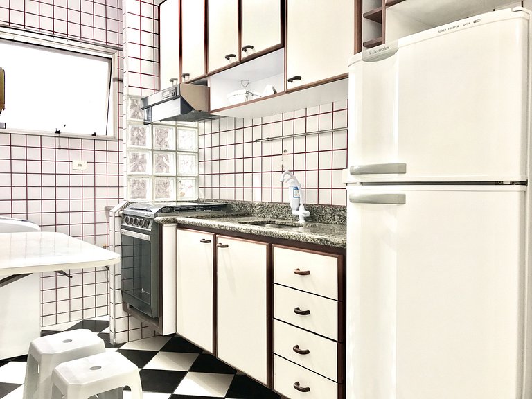 Centro de SV Frente praia com Garagem e Wi-Fi