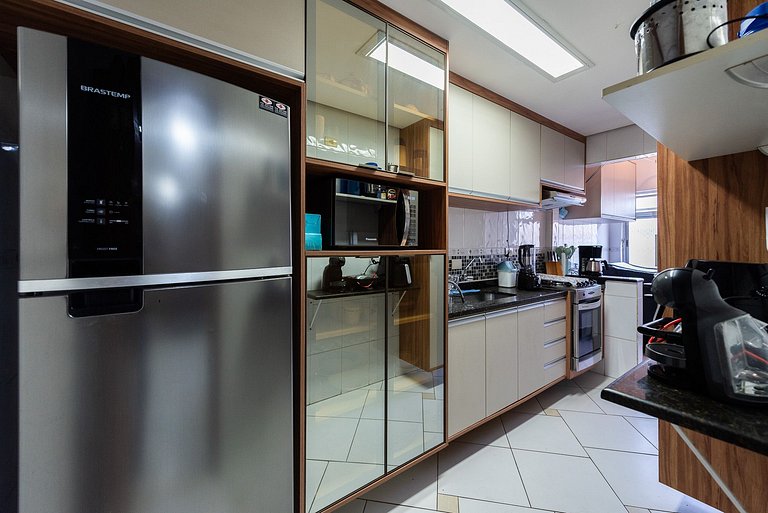 Encantador com Ar Garagem Piscina Wi-Fi