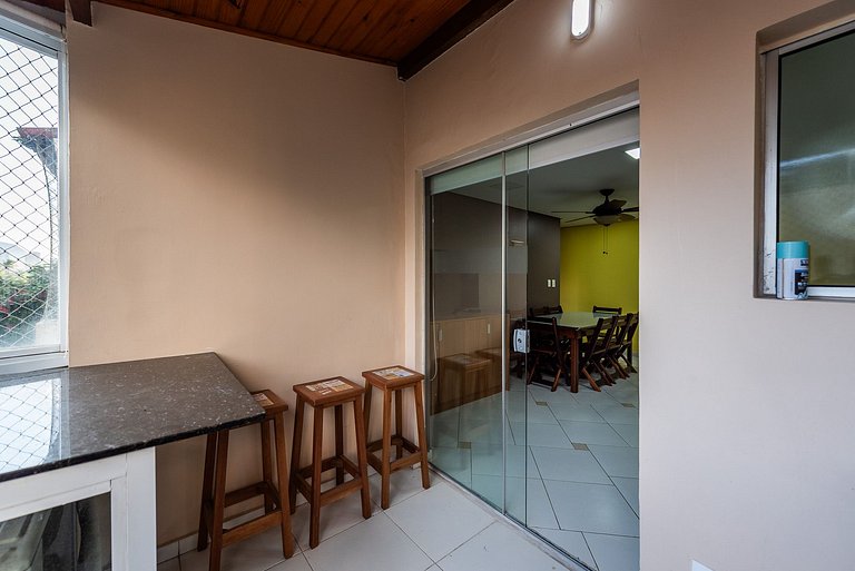 Encantador com Ar Garagem Piscina Wi-Fi