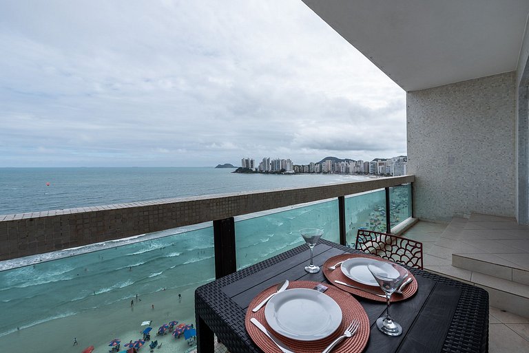 Apartamento Beira-Mar em Pitangueiras/ Guarujá GPG