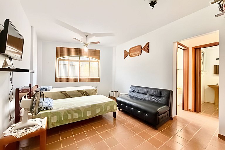 Acolhedor com Garagem a 200 m da Praia PGSM