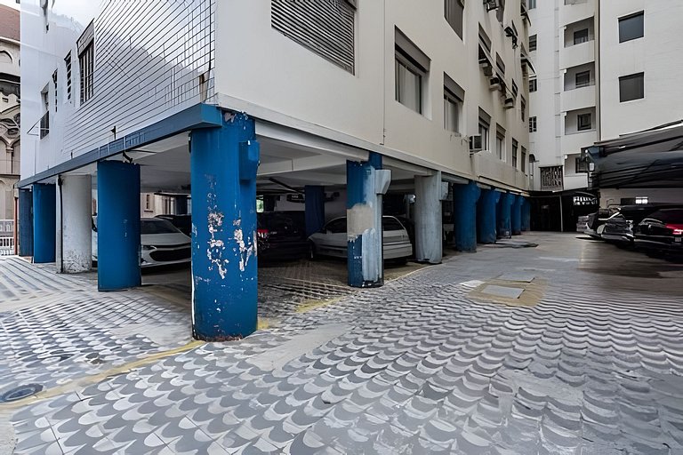 Em frente à praia do Embaré/Ar/Wi-Fi/Enxoval SEF