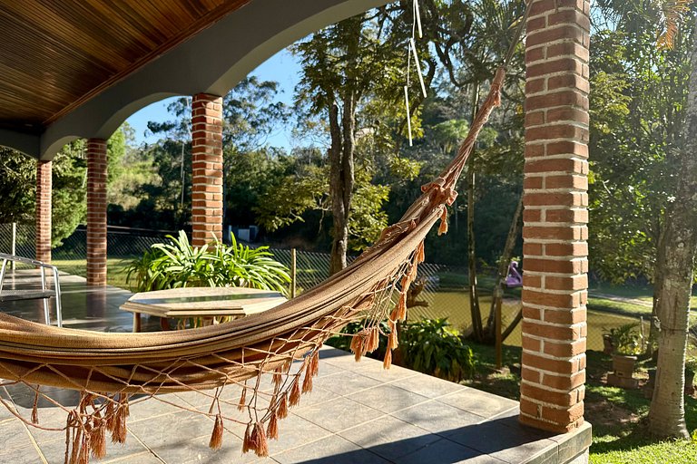 Mairinque | Piscina, Pedalinho Tirolesa Wi-Fi MF