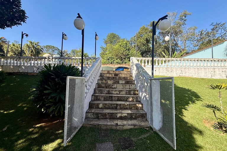 Mairinque | Piscina, Pedalinho Tirolesa Wi-Fi MF