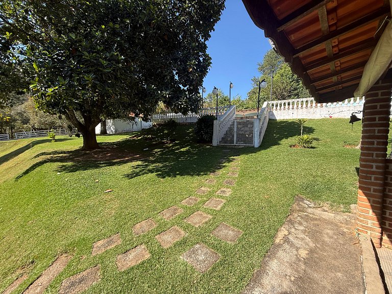 Mairinque | Piscina, Pedalinho Tirolesa Wi-Fi MF