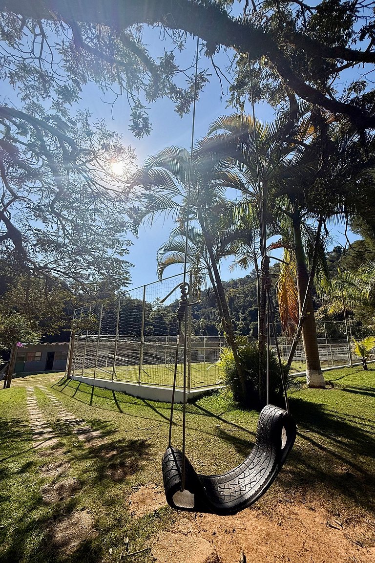 Mairinque | Piscina, Pedalinho Tirolesa Wi-Fi MF