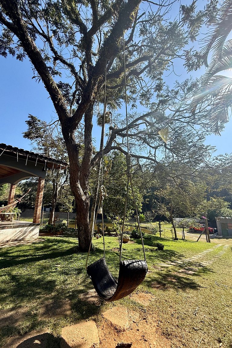 Mairinque | Piscina, Pedalinho Tirolesa Wi-Fi MF