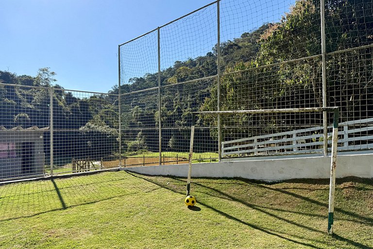Mairinque | Piscina, Pedalinho Tirolesa Wi-Fi MF