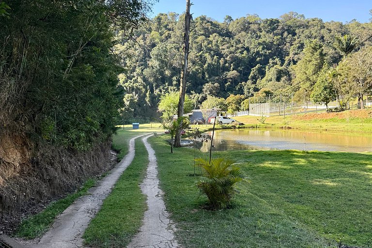 Mairinque | Piscina, Pedalinho Tirolesa Wi-Fi MF