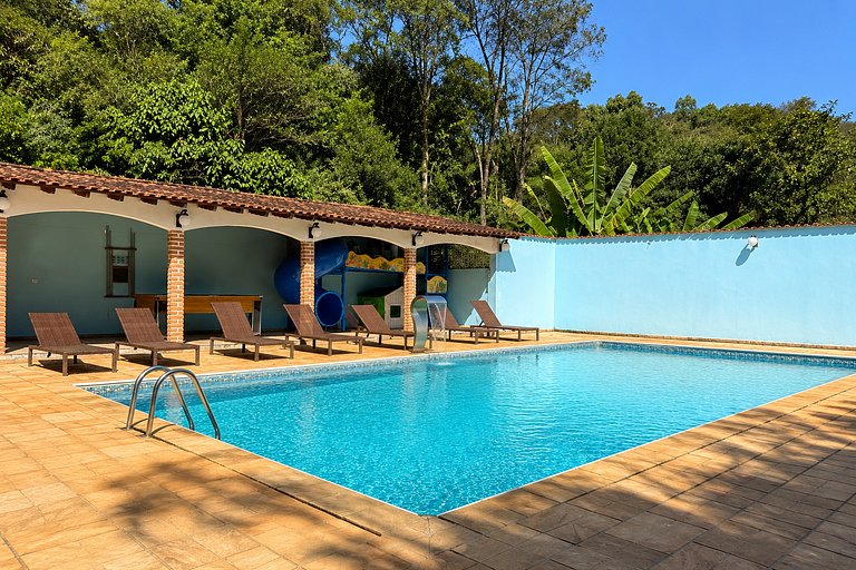 Mairinque | Piscina, Pedalinho Tirolesa Wi-Fi MF